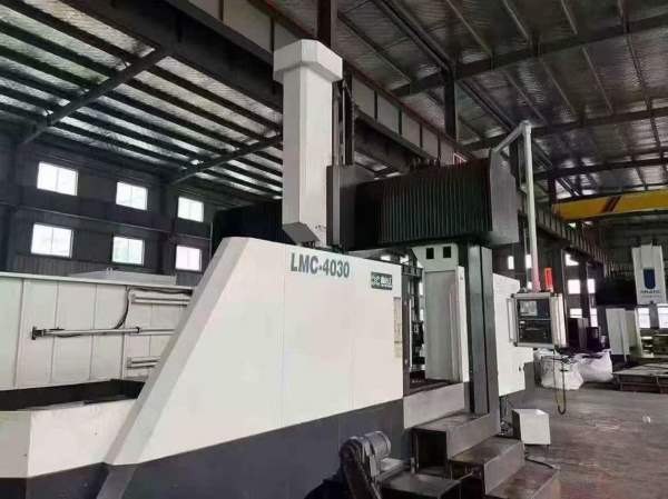 鑫台工4030数控龙门，带全自动铣头工作台42.5米，门宽.
