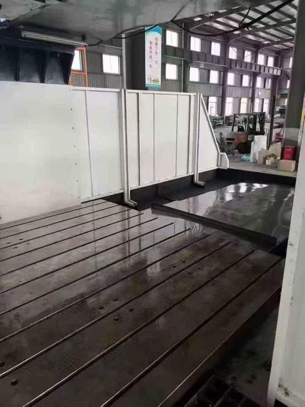 鑫台工4030数控龙门，带全自动铣头工作台42.5米，门宽.