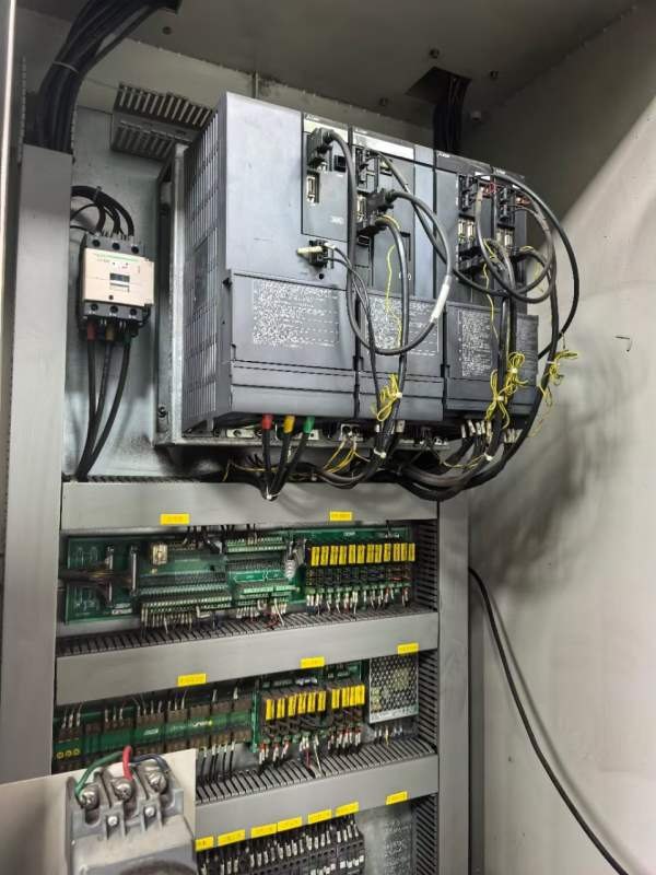 深圳盟机智能1370立加两线一硬光机Y轴四导轨三菱M80A.