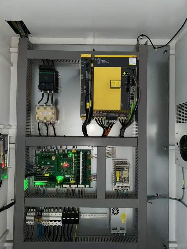 良将4222数控龙门，全新机想买新机的老板看过来工作台.