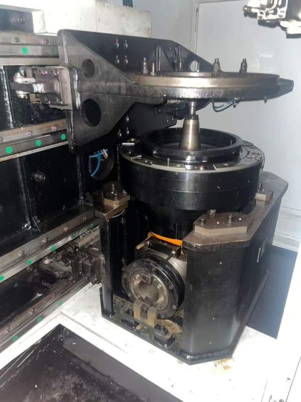 国盛6038RHZ轴方滑枕结构发那科mf-plus1包bt50齿轮头.