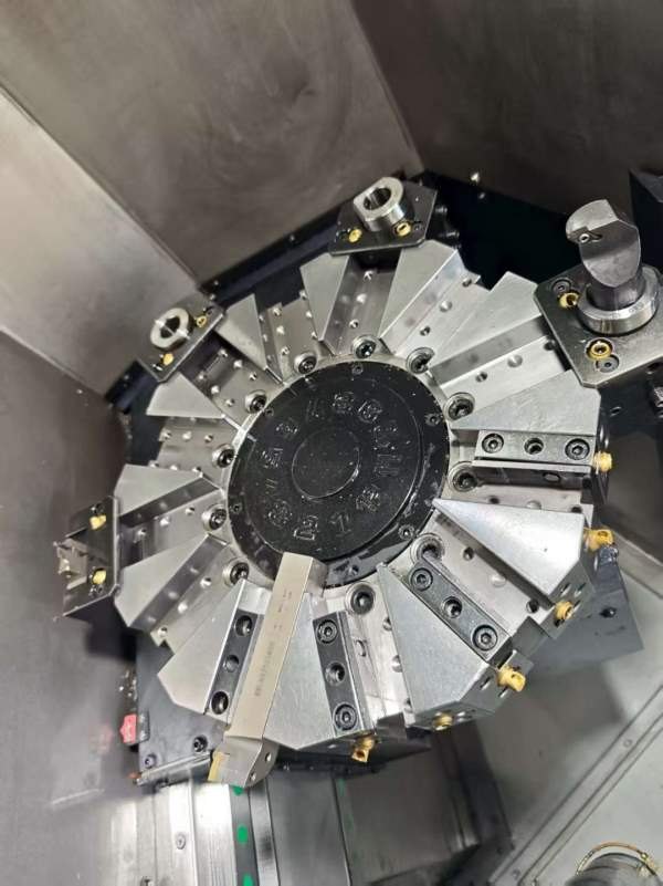 2025年斗山迪恩LYNX305数控车床、发那科Plus系统、10.