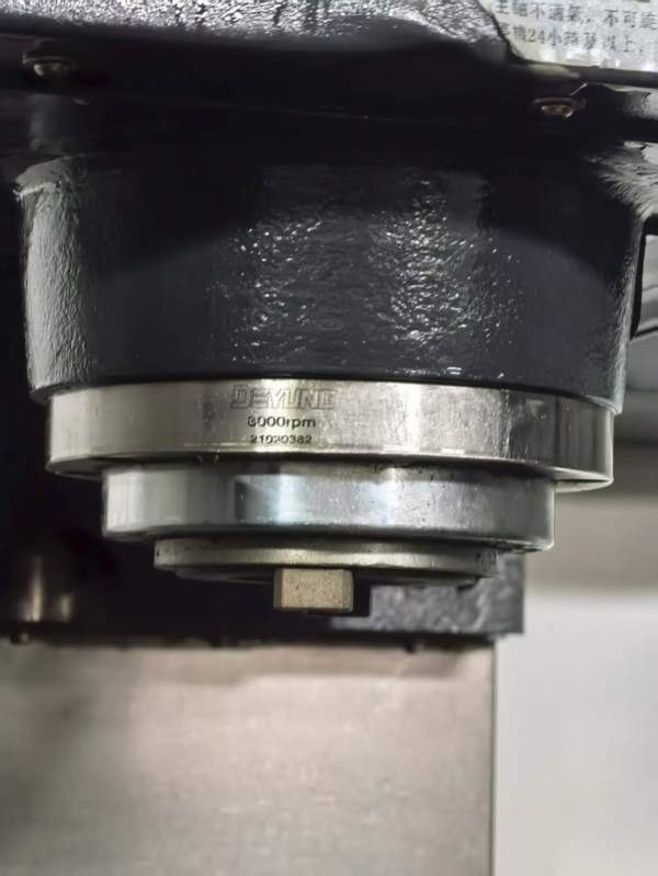 苏州德扬1370立加三轴滚柱导轨.Y轴四导轨发那科0i-MFp.