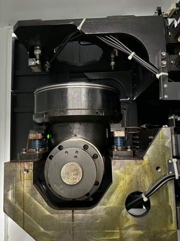 刚刚买下德扬6547龙门加工中心 工作台3米6米，门宽4.2.