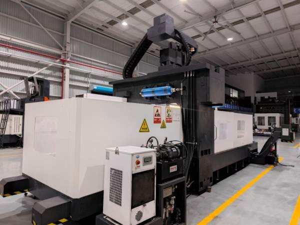 2023年德扬3018重型数控龙门系统:发那科MF Plus系统BT.