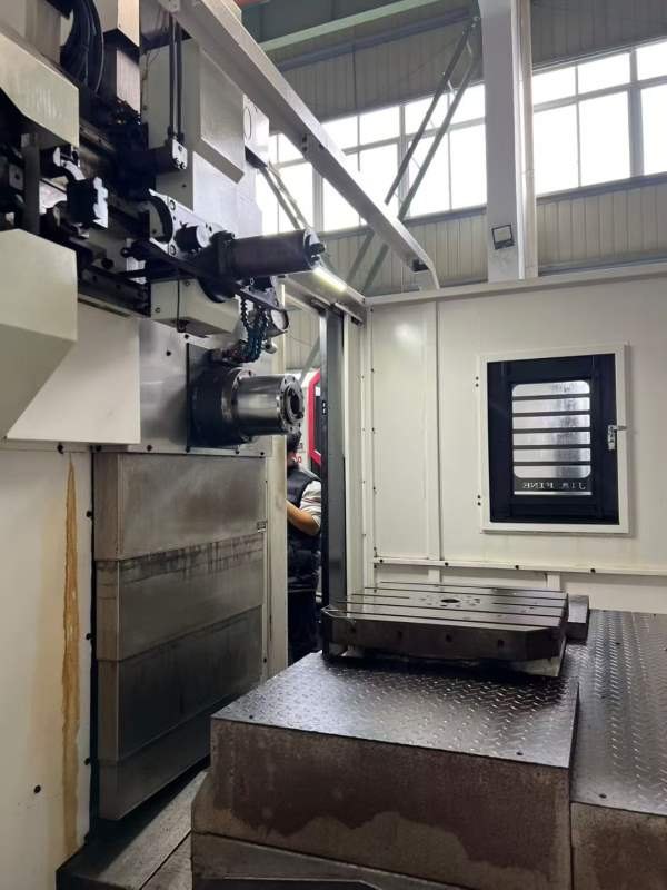 乔峰630单工作台卧加，三轴行程/Y/Z1300/950/710，BT5.