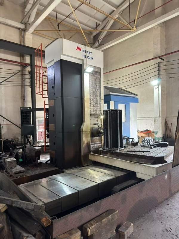 上海工厂拿下纽威130数控刨台镗床，5轴4联动，工作台2.