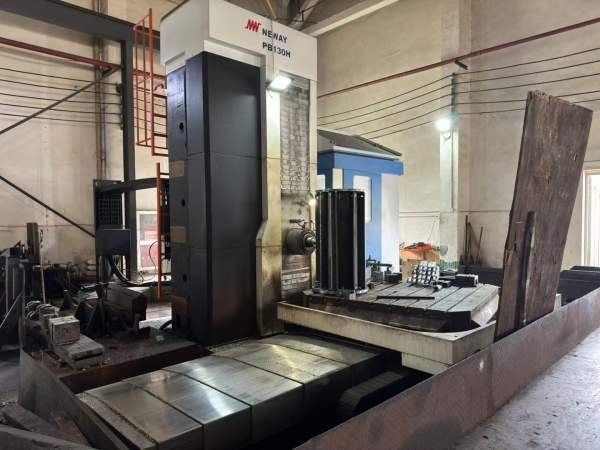 上海工厂拿下纽威130数控刨台镗床，5轴4联动，工作台2.