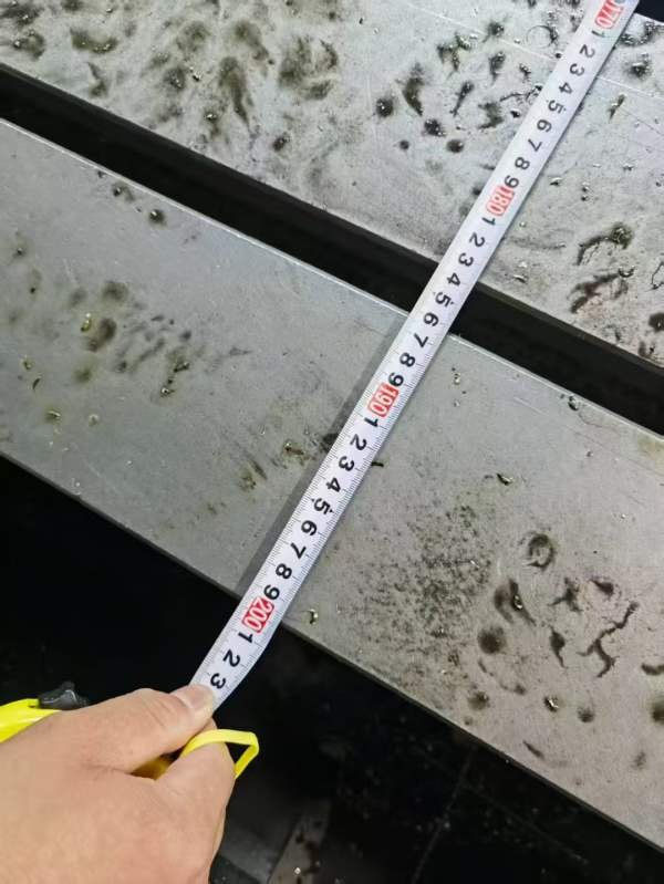 刚刚买下新浙3022龙门加工中心 工作台3X2 门宽2.3米 .