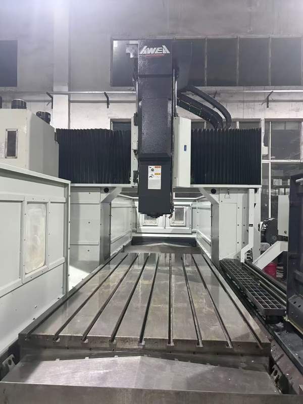 同款2台台湾亚威NVP-3015龙门加工中心，发那科MF系统.