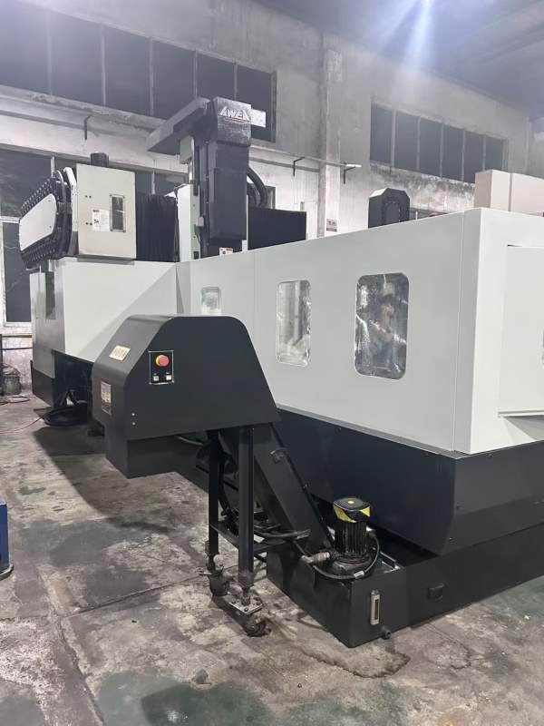 同款2台台湾亚威NVP-3015龙门加工中心，发那科MF系统.