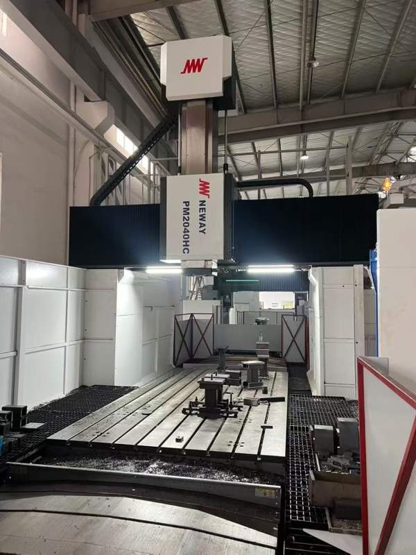2025年纽威pm2040HC数控龙门，工作台2000/4000mm，门.