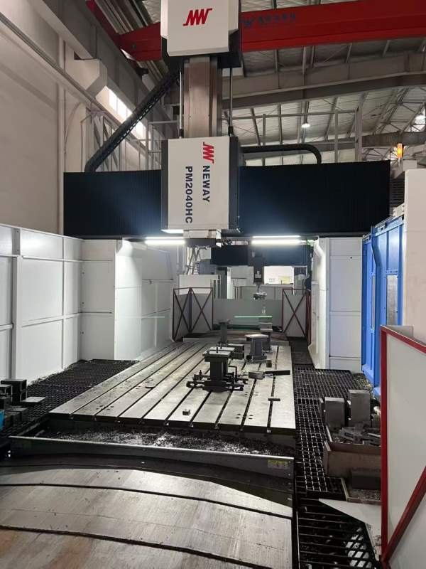 2025年纽威pm2040HC数控龙门，工作台2000/4000mm，门.