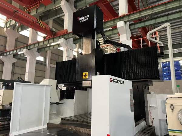 新到全新台群2040数控龙门，工作台2000/4000mm，门宽2.