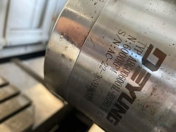 德扬800单工作台卧加三轴行程1400950900，BT50主轴，3.