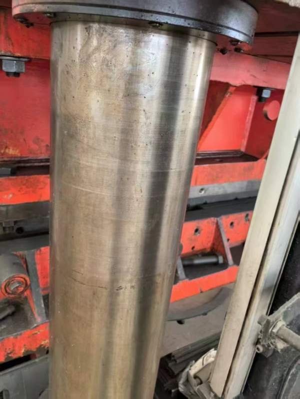 5000吨纵梁成型压力机_在位出售。