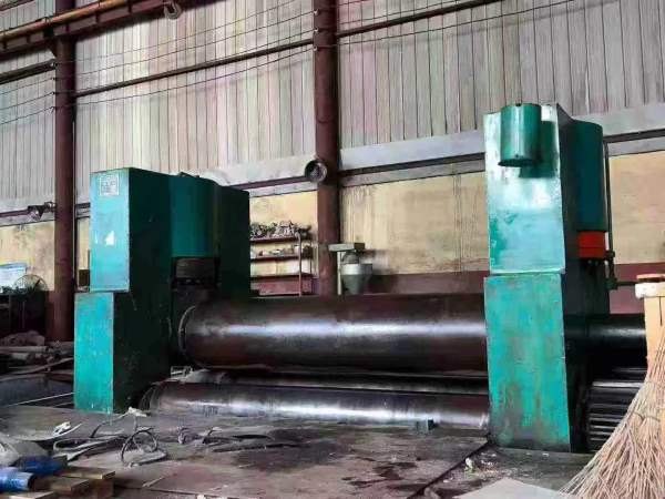 在位出售：南通特力70X2.5米卷板机一台。可以试机，自.