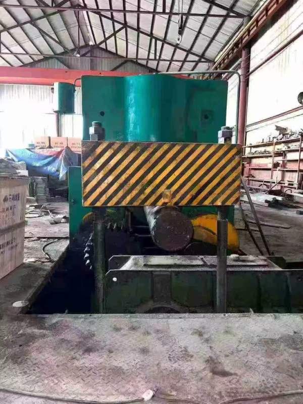 在位出售：南通特力70X2.5米卷板机一台。可以试机，自.