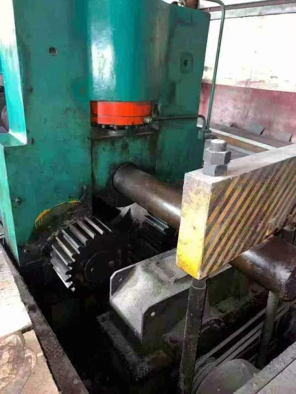 在位出售：南通特力70X2.5米卷板机一台。可以试机，自.