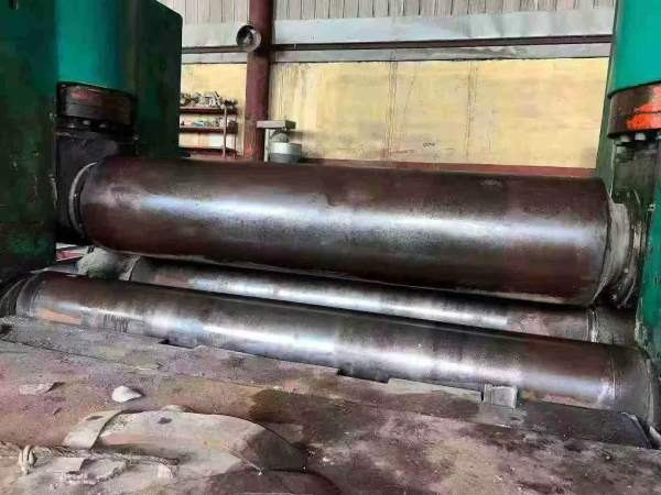 在位出售：南通特力70X2.5米卷板机一台。可以试机，自.