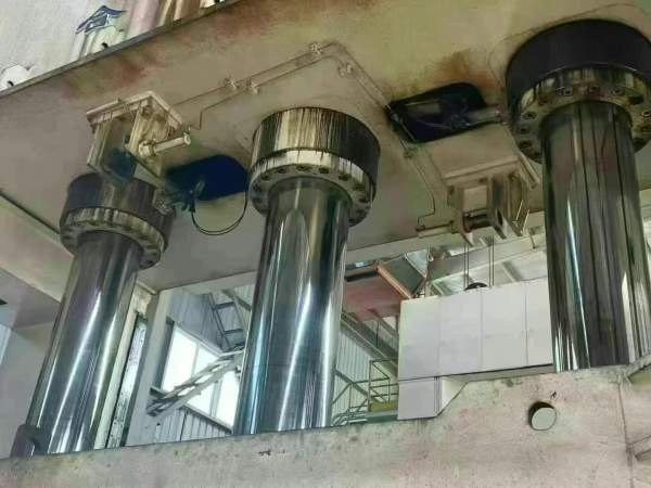 上海工厂出售： 合肥锻压1250吨台面2.24.2米开口2米需.