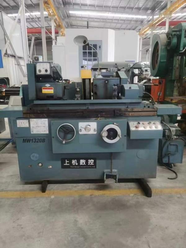 无锡上机1320B外圆磨，重庆大学设备，安装未用