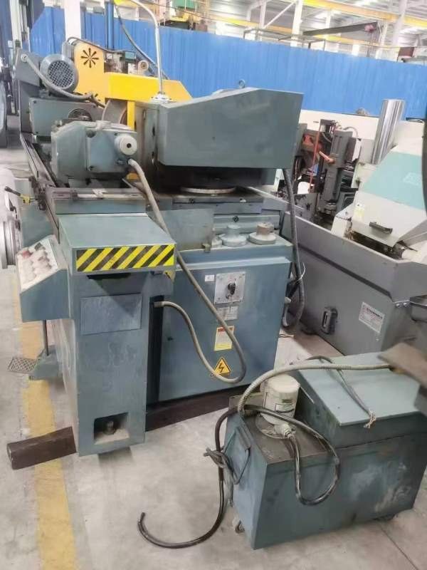 无锡上机1320B外圆磨，重庆大学设备，安装未用