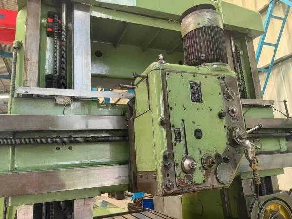 北一重型的龙门铣床1.254米，仓库提货