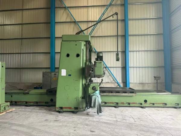 北一重型的龙门铣床1.254米，仓库提货