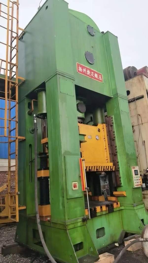 扬州捷迈产，锻压400吨闭式单点压力机，加大行程500、.