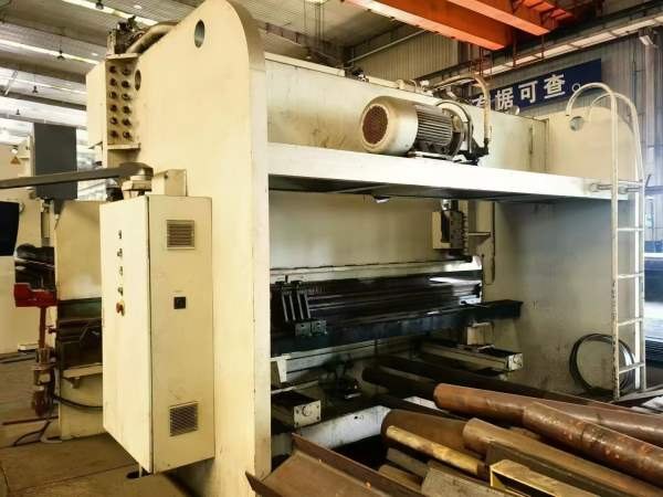 力丰400吨5米电液同步数控折弯机！带补偿！价格相当实.