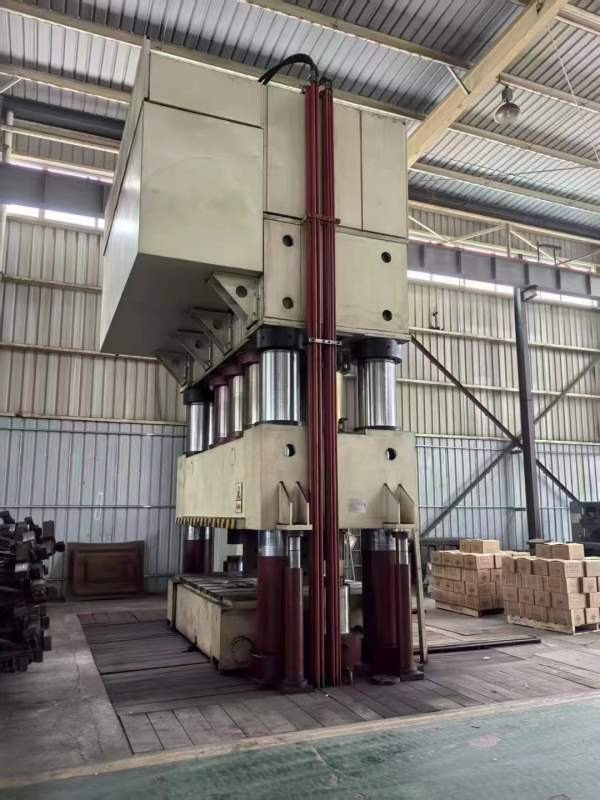 成都正西产，3000吨，有同行收吗！价钱不贵。