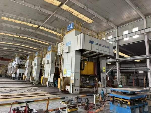 济南二机产，小冲压机0250需要的朋友联系，单侧移台工.