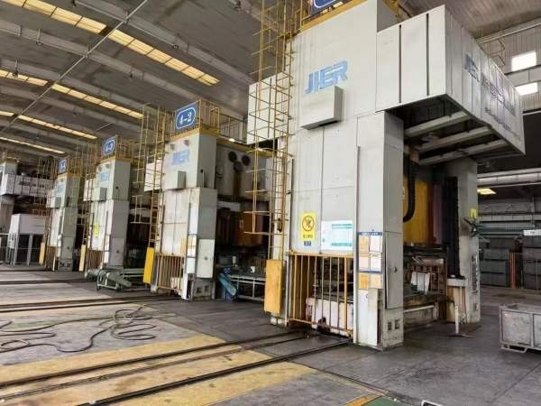 济南二机产，小冲压机0250需要的朋友联系，单侧移台工.