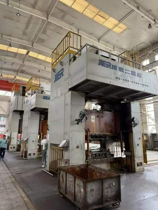 济南二机产，小冲压机0250需要的朋友联系，单侧移台工.