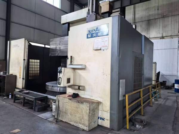 星火产2.5米加高数控立车，在位可以试机。