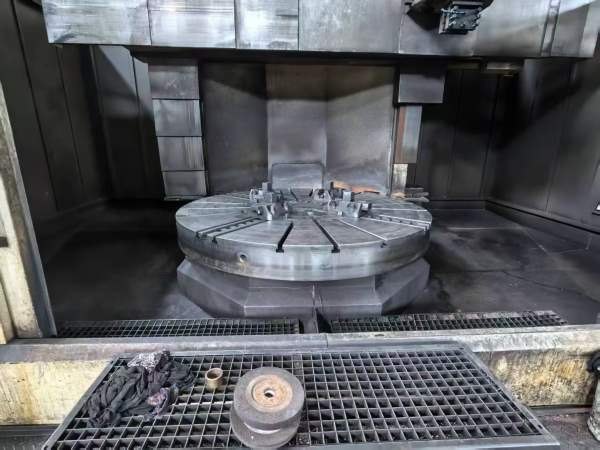 星火产2.5米加高数控立车，在位可以试机。