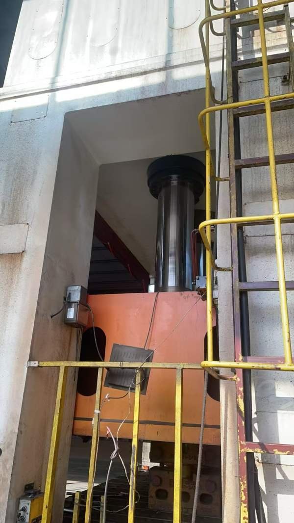 川崎的1250吨，在位出售。