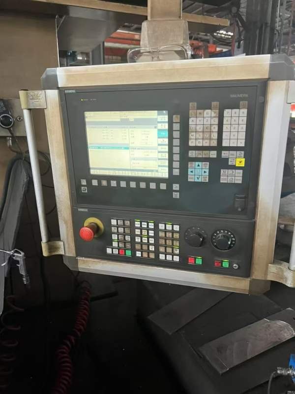 数控定梁龙门镗铣X2414A25，济南二机产，已经拖离厂位.