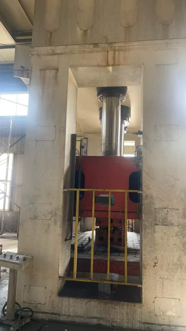 川崎1250吨，数据见图片