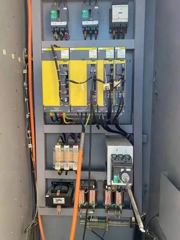 辛辛那提630双工作台卧加，镶钢滚动体导轨，50刀柄，6.