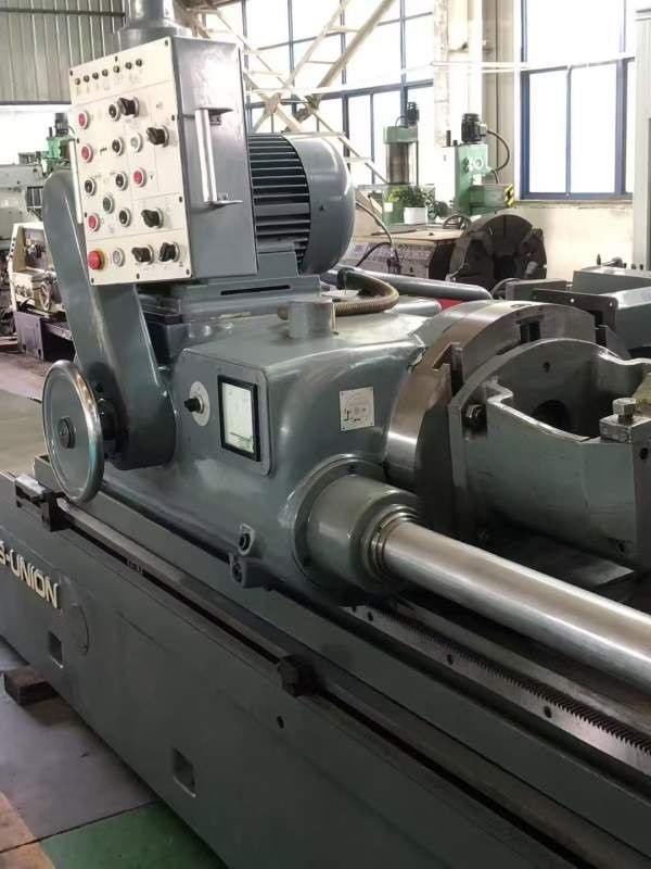 出售：國内稀有设备德国品牌林德纳，纳克索斯产，曲轴.