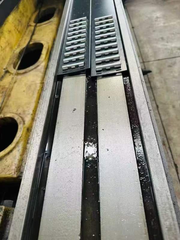 无锡机床厂重型外圆磨床，价格实惠。可试机式活！