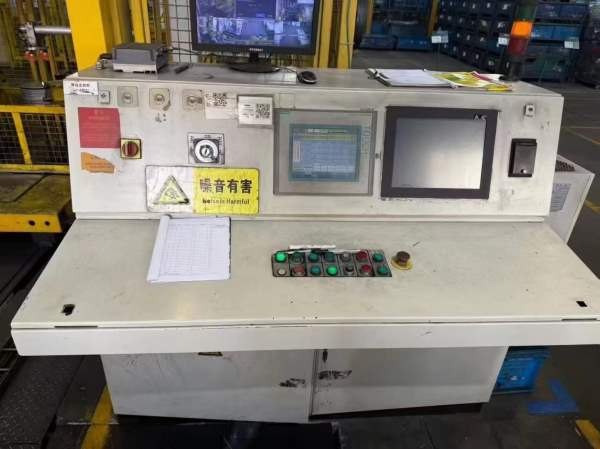 还剩一条线：已拆解到库房！新机2折:台湾迪斯全封闭16.