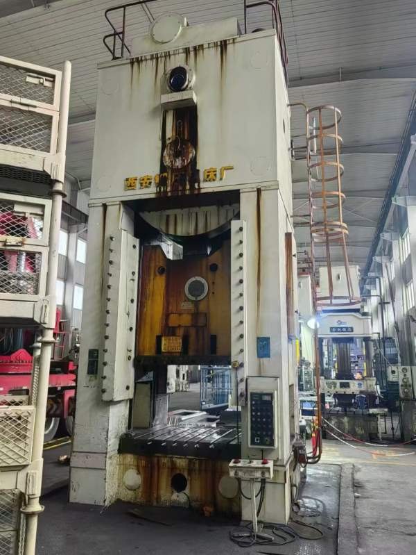 单点630吨，高密锻压