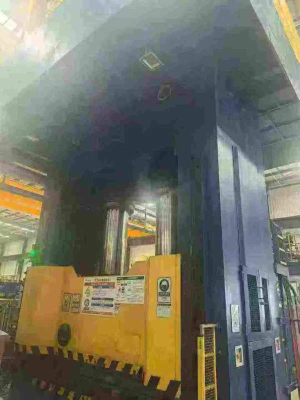 工厂在位，天锻1200吨框架液压机，有效台面2X3米，行.