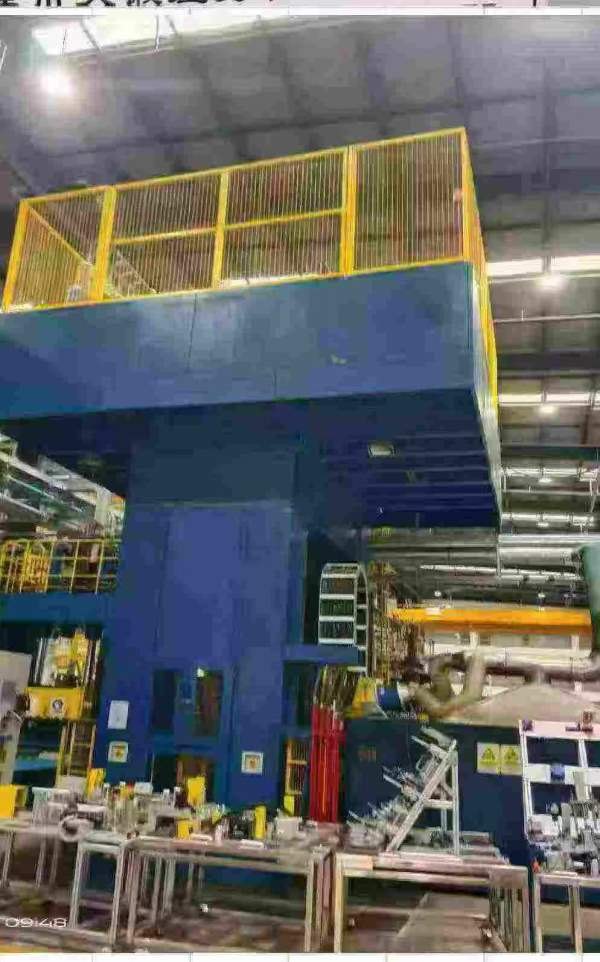 工厂在位，天锻1200吨框架液压机，有效台面2X3米，行.