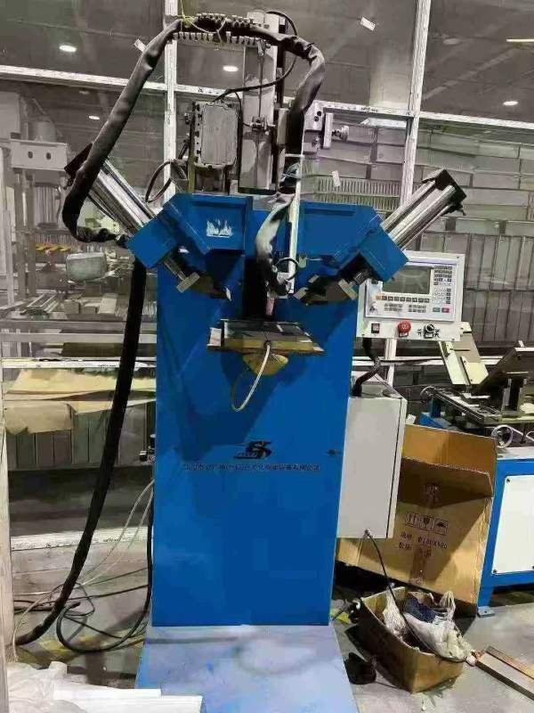 全新数控圆角焊接机，需要的微信联系