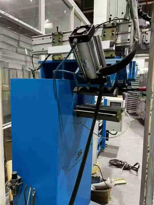 全新数控圆角焊接机，需要的微信联系