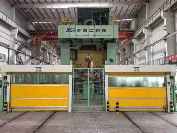 济南二机产，闭式四点，全新机，安装未用5250吨2250-1.